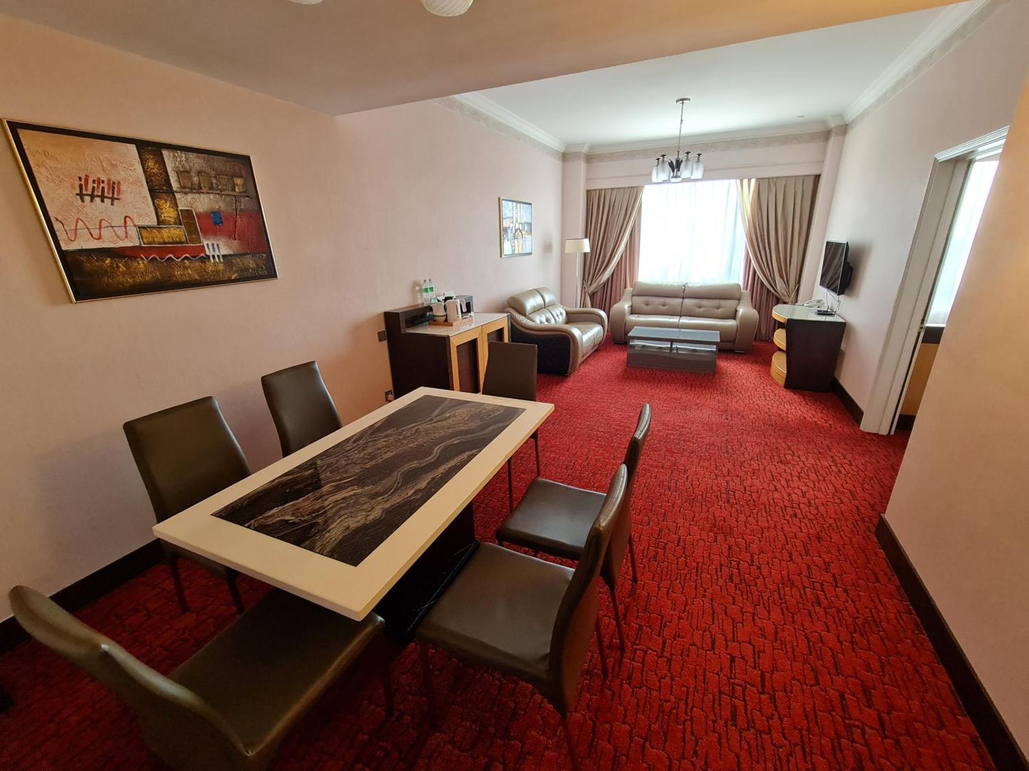 Dynasty Hotel Мірі Екстер'єр фото