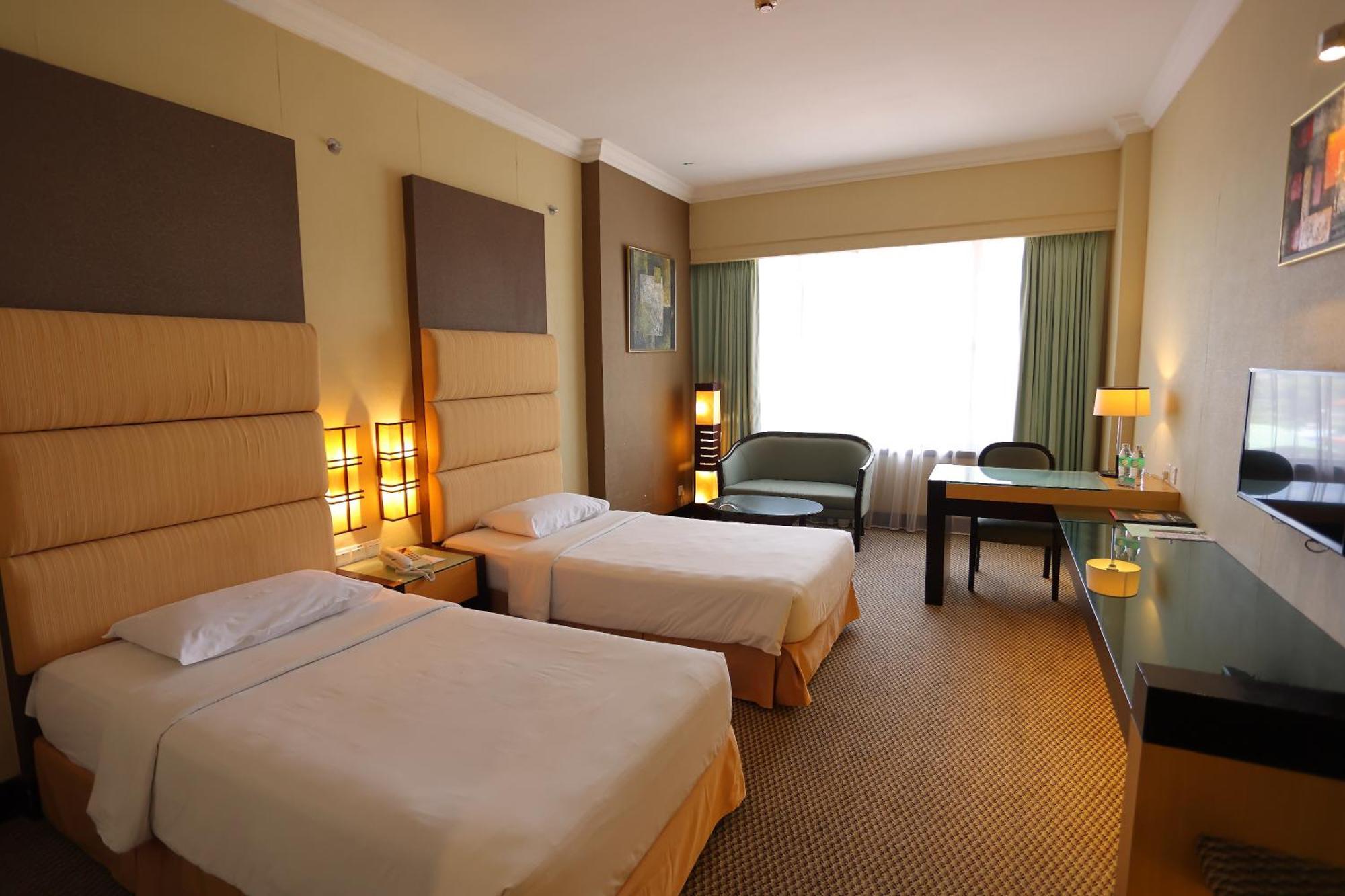 Dynasty Hotel Мірі Екстер'єр фото