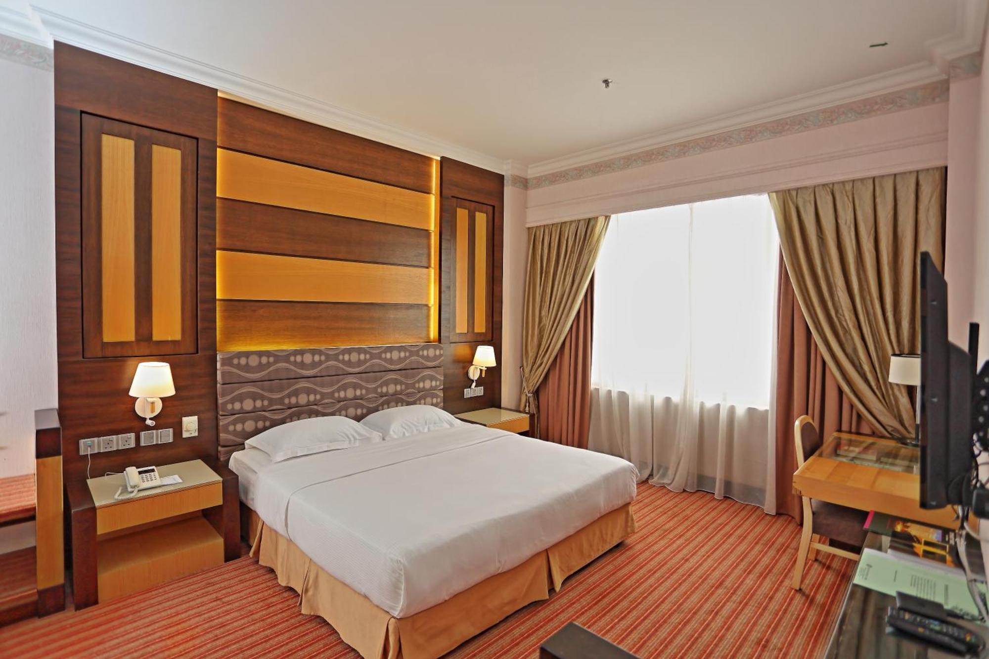 Dynasty Hotel Мірі Екстер'єр фото