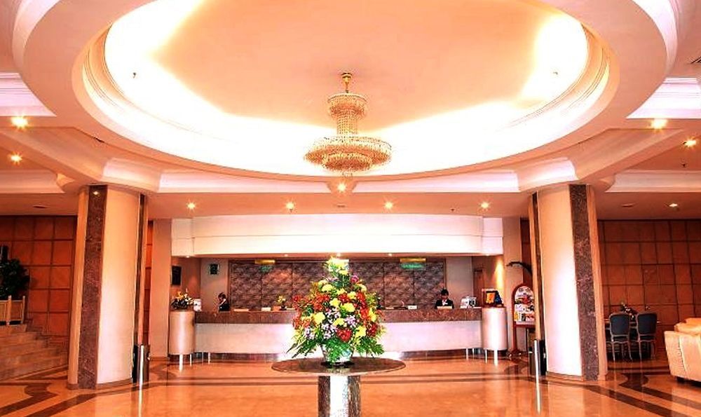 Dynasty Hotel Мірі Екстер'єр фото
